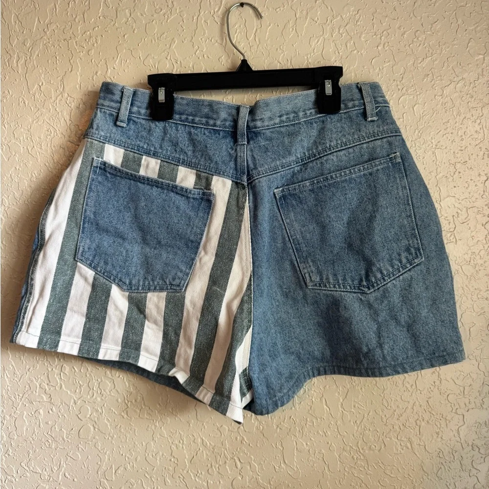 Vintage Carolina Blues Color-Block Striped Denim Shorts - Picture 2 of 11